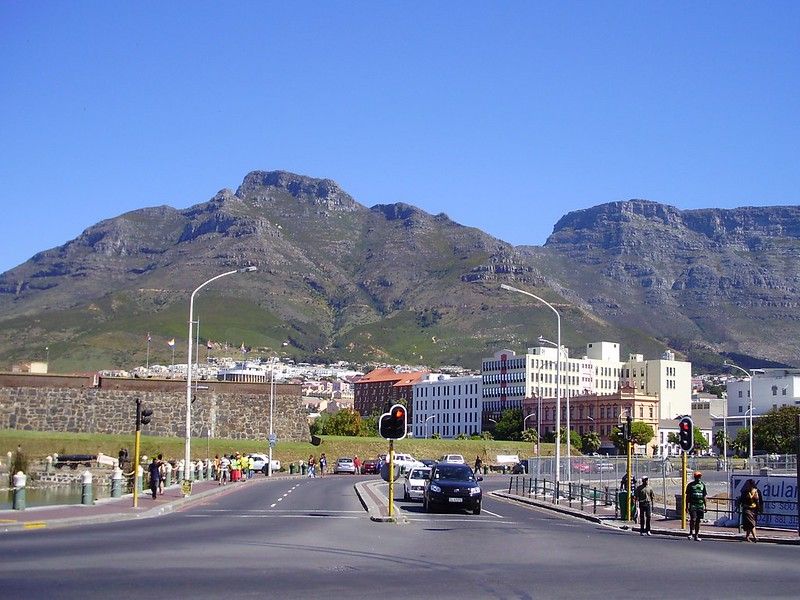 How to reach Pretoria via road