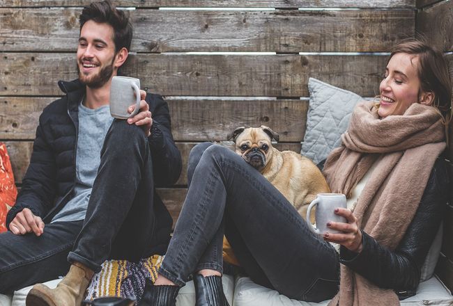 10 Winter Travel Outfits You Can Never Go Wrong With (men & Women)