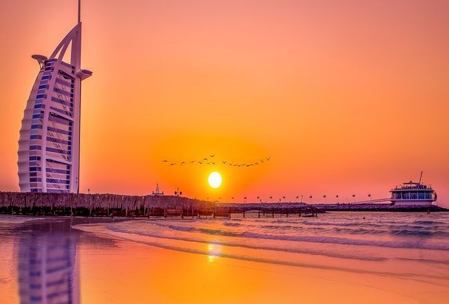 10+ Dreamiest Ways To Celebrate Valentine’s Day In Dubai
