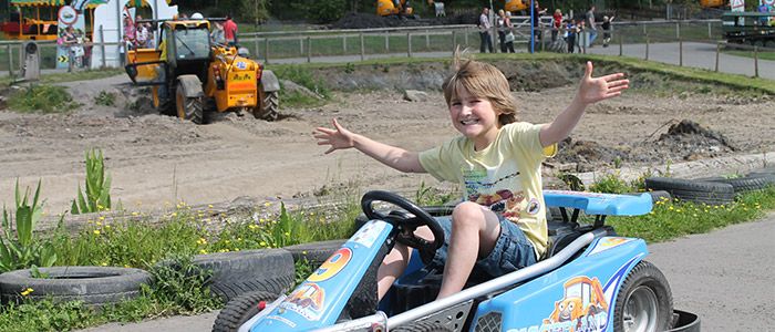 Things To Do In The UK - Diggerland