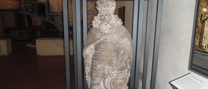 2.Marvel-at-the-displays-of-the-Zagreb-City-Museum.jpg
