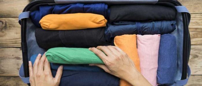 Roll clothes.