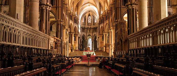 44.-Offer-a-prayer-at-the-Cantebury-Cathedral.jpg