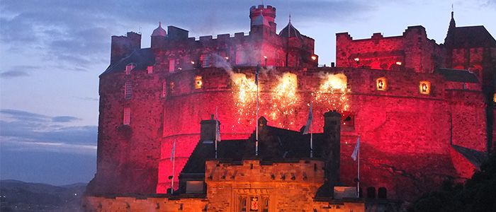 48.-Have-a-family-day-out-at-the-Edinburgh-Castle.jpg