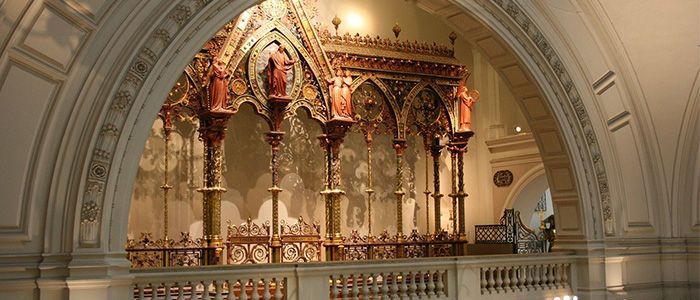 50.-Visit-the-Victoria-and-Albert-Museum.jpg
