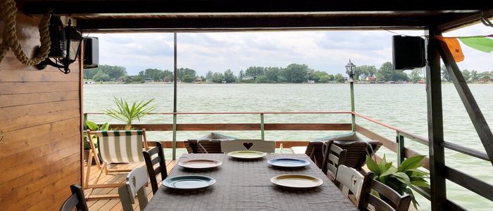 6.-Dine-in-style-at-Splavovi.jpg