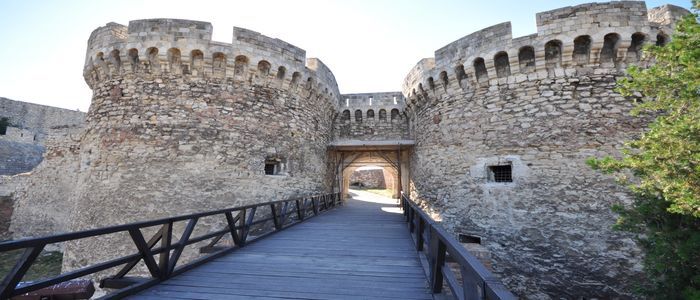 8.-Delve-into-the-Beauty-of-the-Belgrade-Fortress.jpg