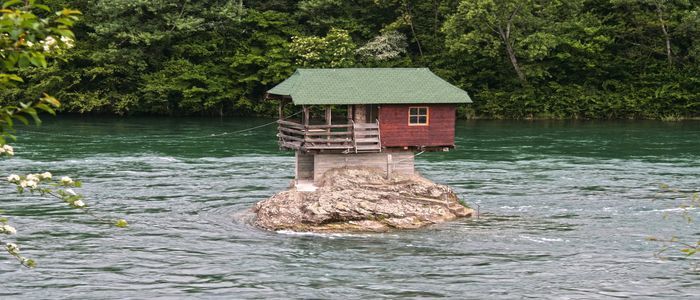 9.Discover-architectural-intimacy-in-the-House-on-the-Drina.jpg