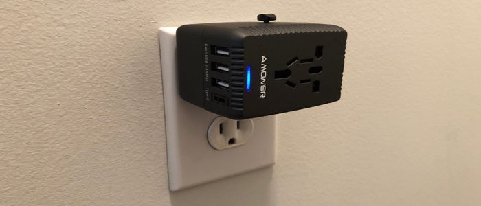 Image Credits: switchchargers.com/amoner-universal-travel-adapter-review