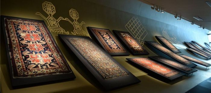 Azerbaijan-Carpet-Museum2.jpg