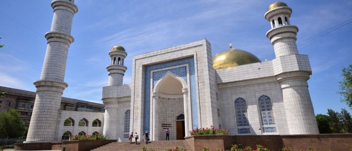Almaty things to do - Central Mosque