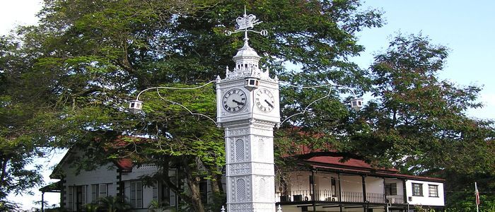 Clock_Tower_-Victoria_-Seychelles2.jpg