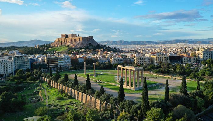 Discover the Temple of Olympian Zeus