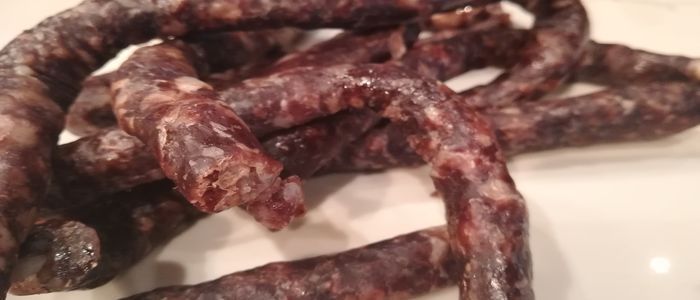Travel to Africa from home: What to Eat? Droe Wors
