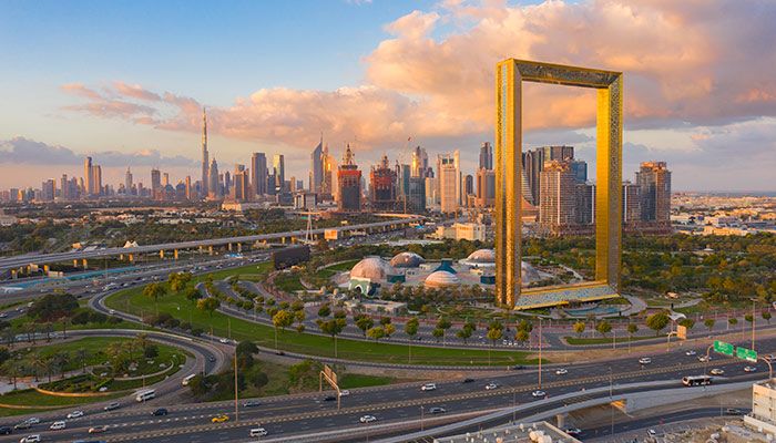 Dubai Frame - Propose Your Love In Style