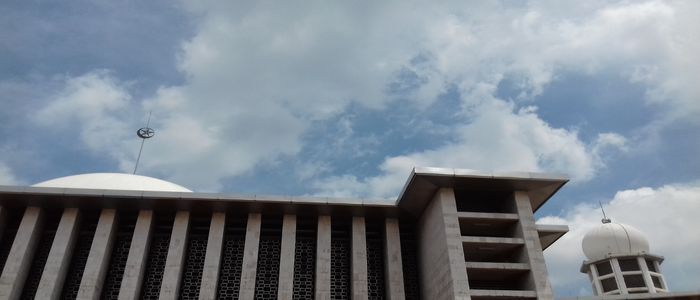 Grand-Istiqlal-Mosque.jpg