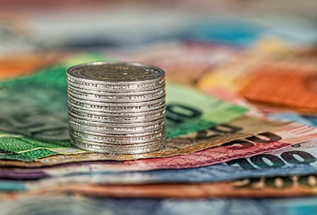 How Can Travel Agents Save Your Money?