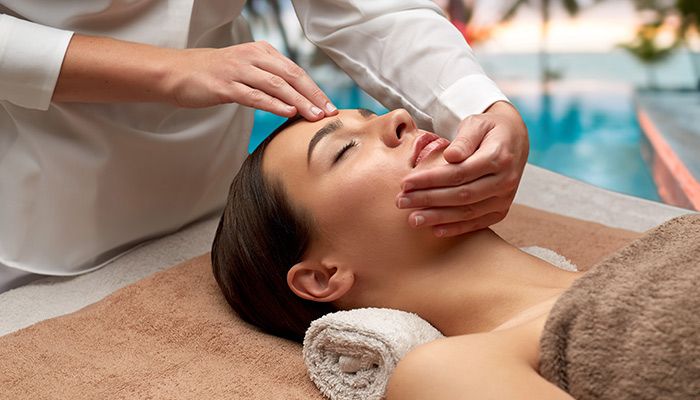 Elevate Your Senses: Luxurious Spa Retreat
