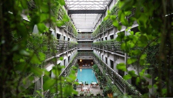 Opt for eco-conscious accommodation, how to travel sustainably