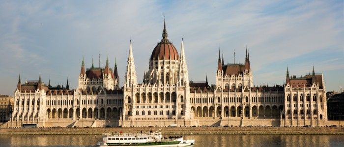 Parliament-Building-budapest.jpg