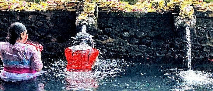 Sacred-Tirta-Empul-1.jpg