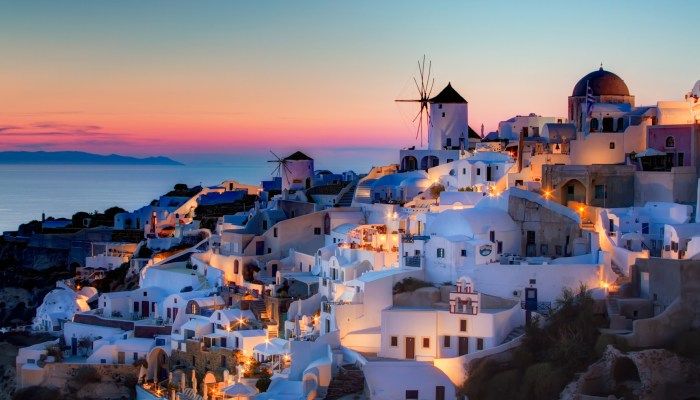 Santorini sunsets, things to do in Greece