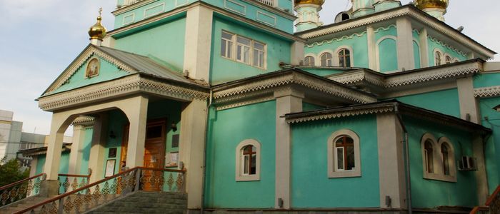St._Nicholas_Church_Almaty.jpg