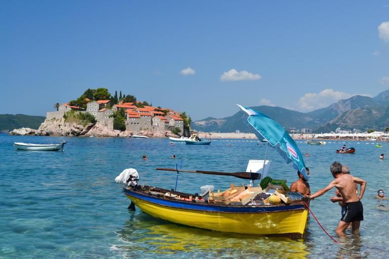 Sveti Stefan, Best time to visit Montenegro
