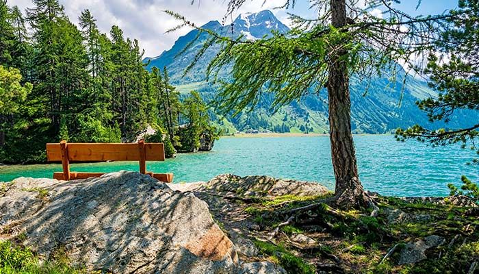 Switzerland: Stunning Alpine Views