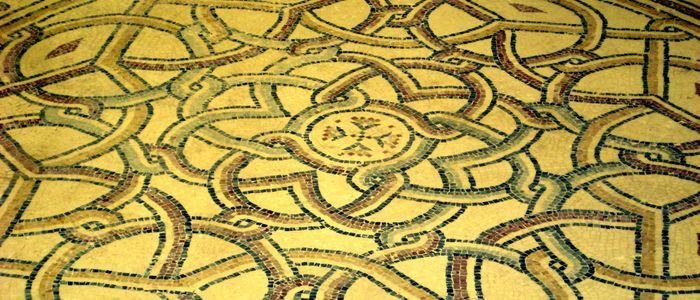 Umm_Rasas_decorative_mosaic-1.jpg