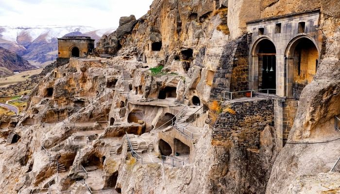 Vardzia