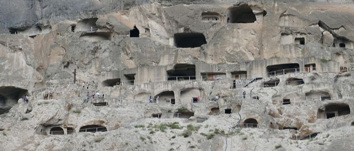 Vardzia cave town