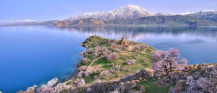 akdamar island