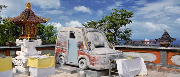 car-temple.jpg