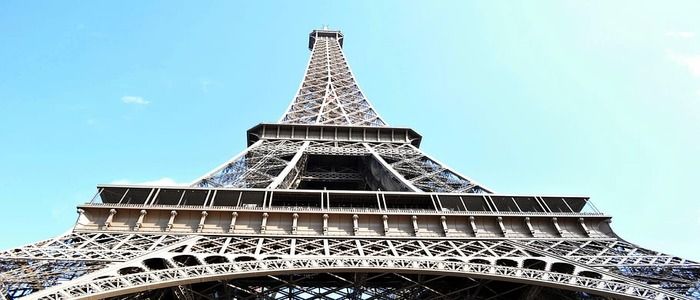 eiffel-tower-paris-france_700x300.jpg
