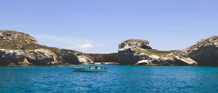 island-hopping.jpg
