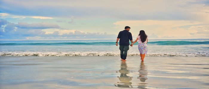 Celebrate Valentine's Day In Dubai - Walk By the Jumeirah Beach