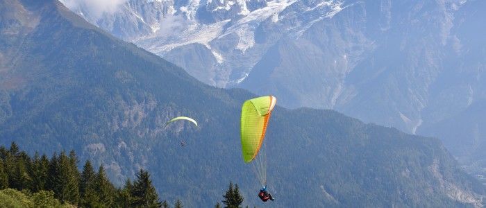 paragliding-over-the-alps.jpg