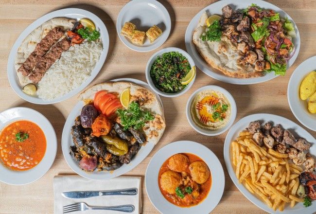 Top 8+ Amazing Cafes & Restaurants In Alula, Saudi Arabia
