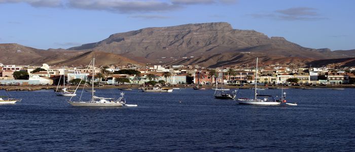 sail-around-the-island