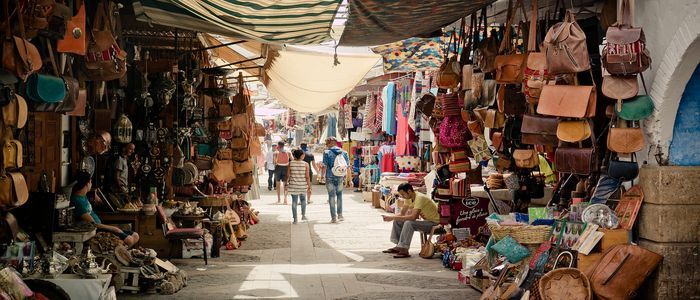 Affordable shopping like a local