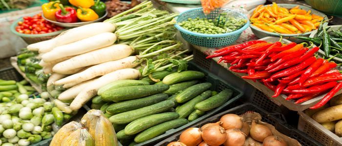 vegetable-market-C57PD7E-1.jpg