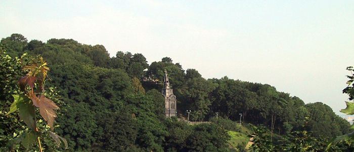 volodymyrska hill