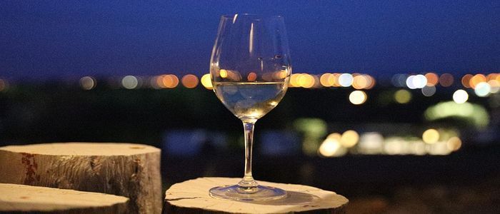 wine-tasting-at-night-in-Bali.jpg