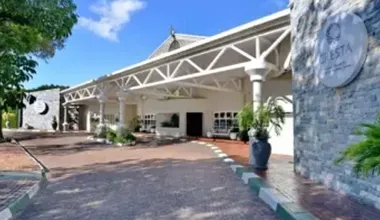 Cresta Grande Cape Town - City Centre Stay
