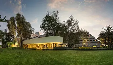 The Maslow Hotel Sandton - Your City Escape